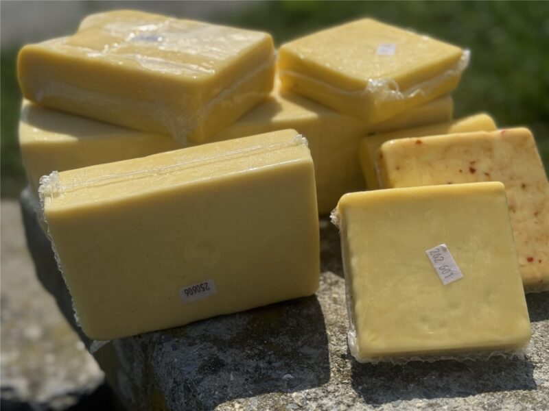 Raw Cheese – Colby