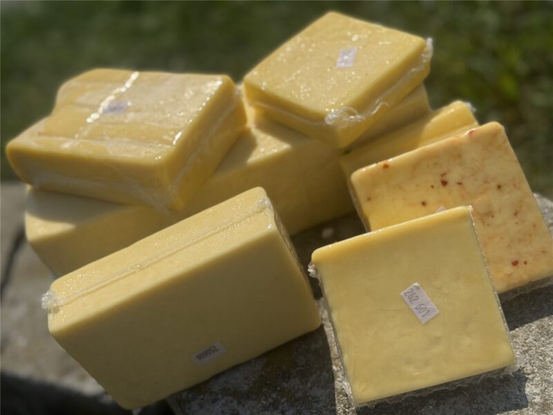 Raw Cheese – Colby